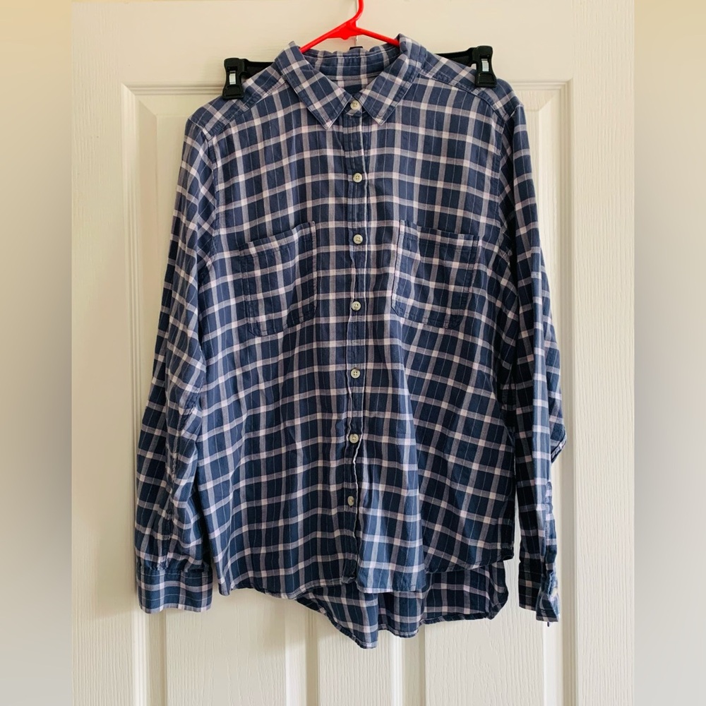 Universal Thread Blue Plaid Women’s Shirt
